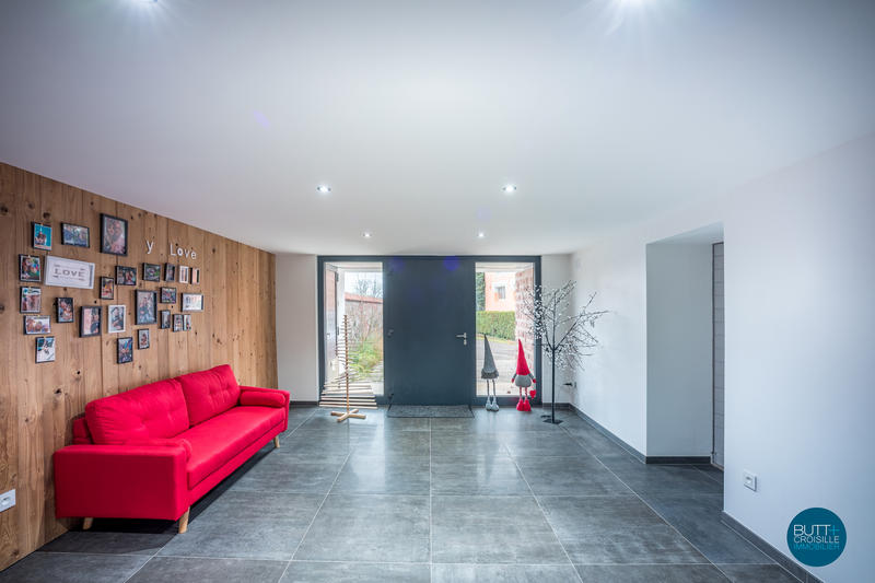 Maison - 390 m² - 11 pièces