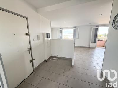 Appartement - 75 m² - 3 pièces
