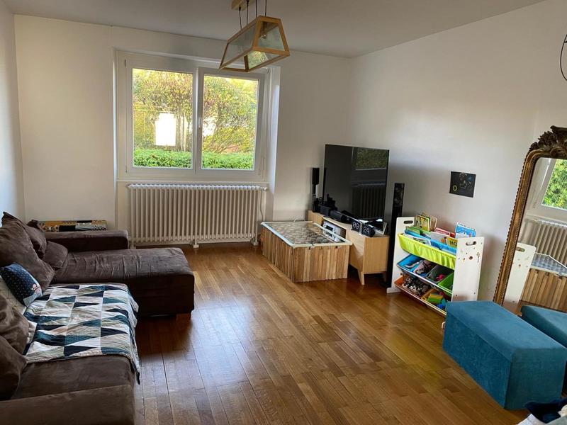 Maison - 243 m² - 6 pièces