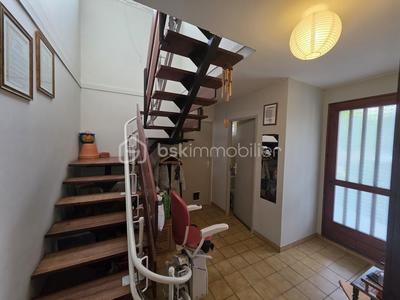 Maison - 139 m² - 6 pièces