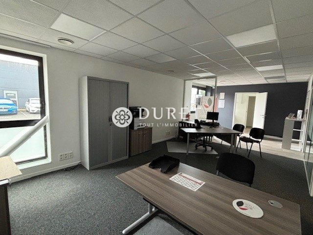 Bureau - 60 m²