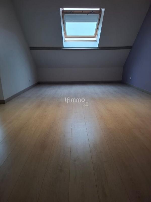 Maison - 177 m² - 9 pièces