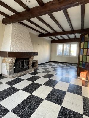 Maison traditionnelle - 84 m² - 4 pièces