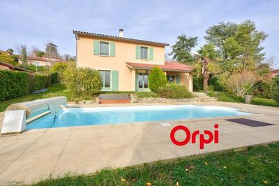 Maison - 203 m² - 6 pièces