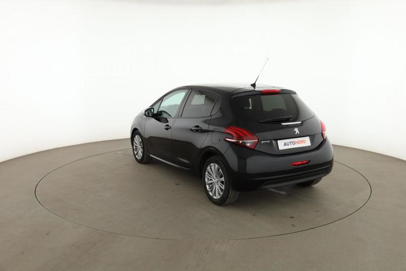 Peugeot 208 1.6 Blue-HDi Style 5p 75 ch