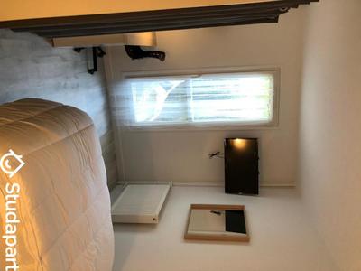 Chambre - 12 m² - 1 pièce