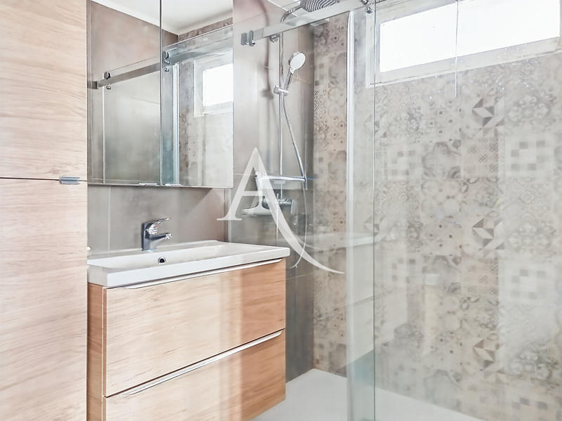 Appartement - 76 m² - 3 pièces