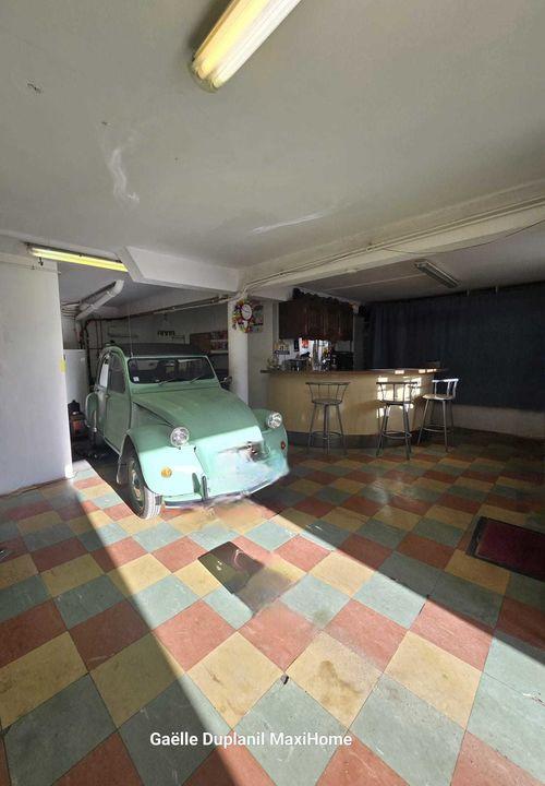 Maison - 133 m² - 11 pièces