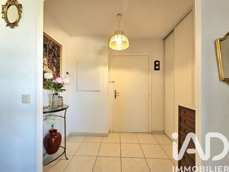 Appartement - 77 m² - 3 pièces