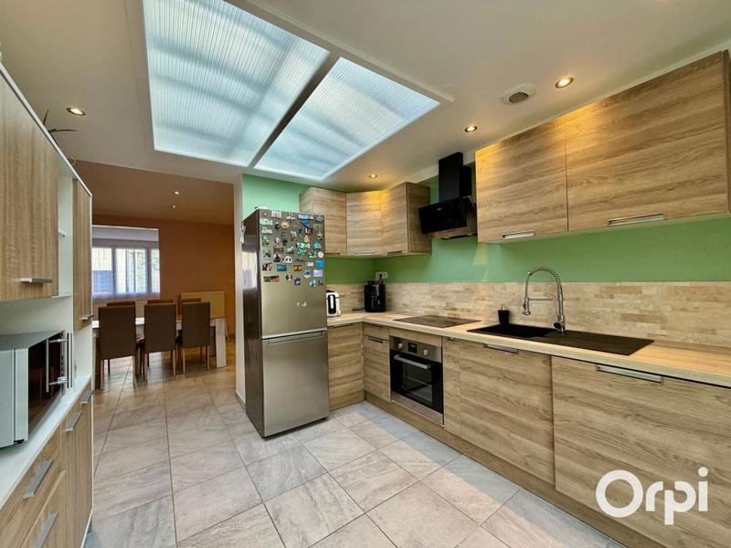 Maison - 90 m² - 3 pièces