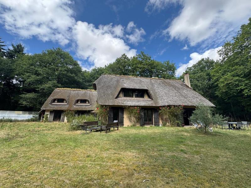 Maison - 218 m² - 9 pièces