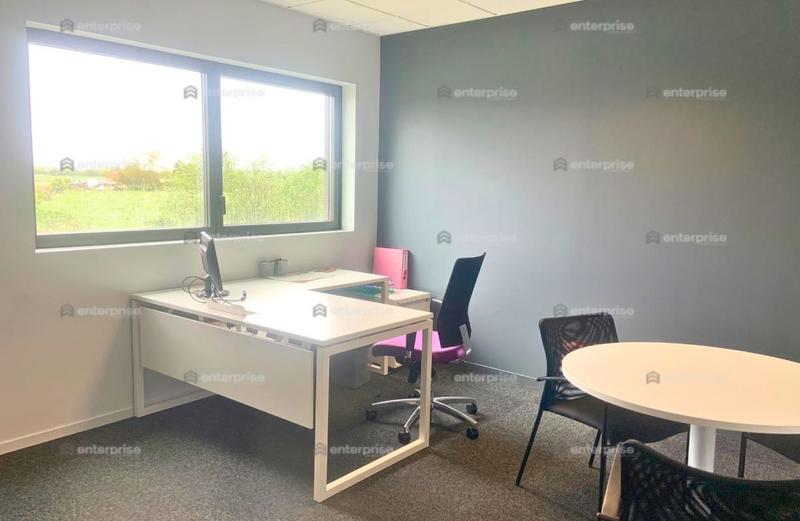 Local d'activité / Entrepôt - 890 m²