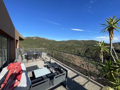 Villa - 183 m² - 6 pièces