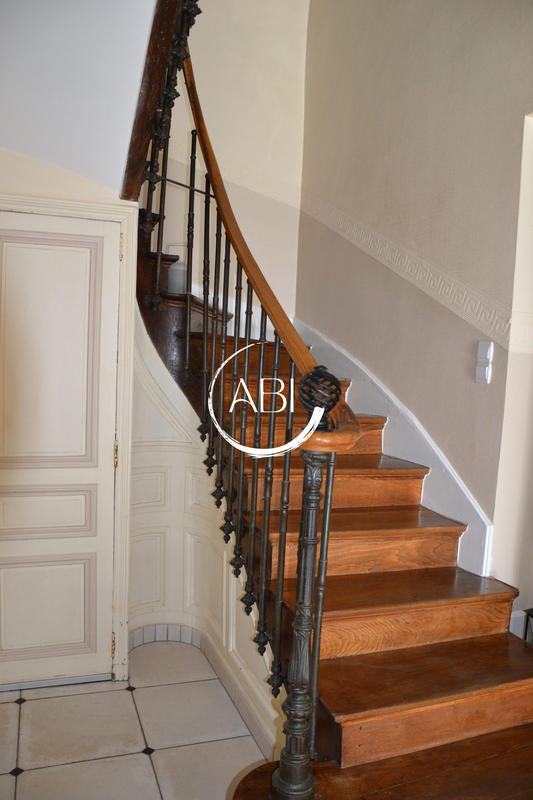 Maison - 160 m² - 8 pièces