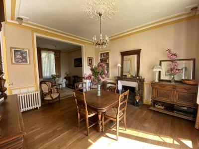 Maison - 123 m² - 7 pièces