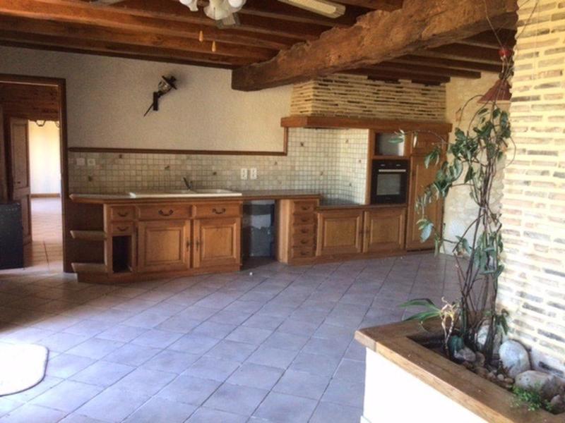 Maison - 305 m² - 12 pièces