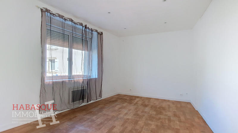 Maison - 150 m² - 9 pièces