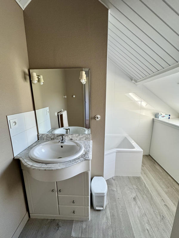 Maison - 141 m² - 6 pièces