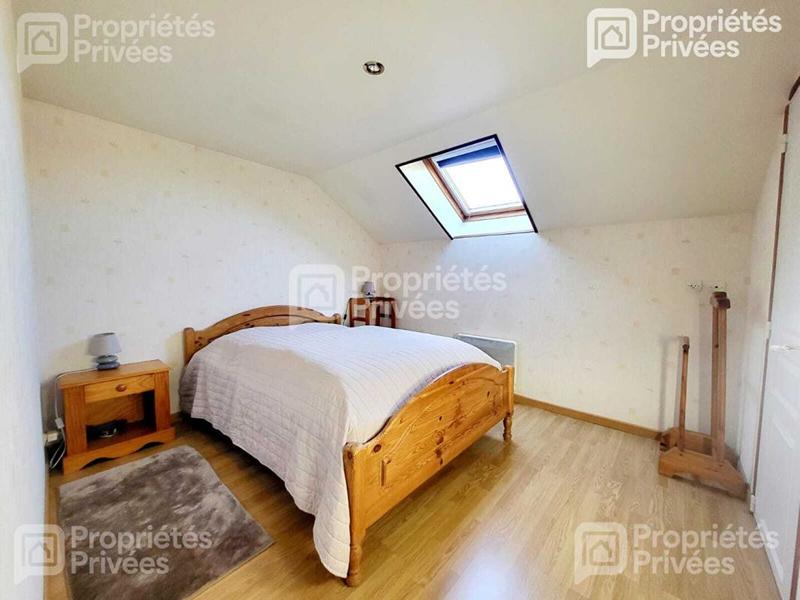 Maison - 185 m² - 8 pièces