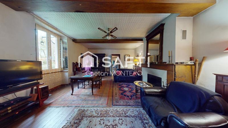 Maison - 260 m² - 8 pièces