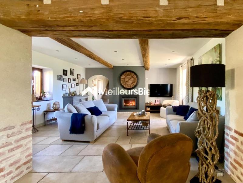 Corps de ferme - 225 m² - 7 pièces