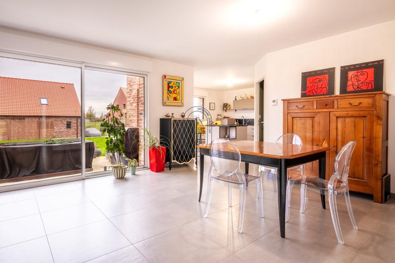 Maison - 143 m² - 6 pièces