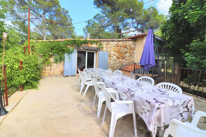 Maison - 315 m² - 10 pièces