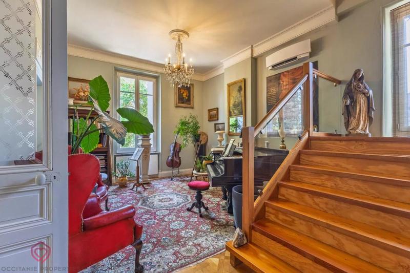 Maison de maîtres - 240 m² - 10 pièces