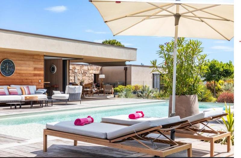 Maison - 195 m² - 5 pièces