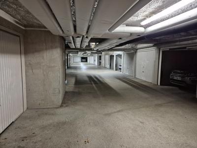 Parking / Garage - 14 m²