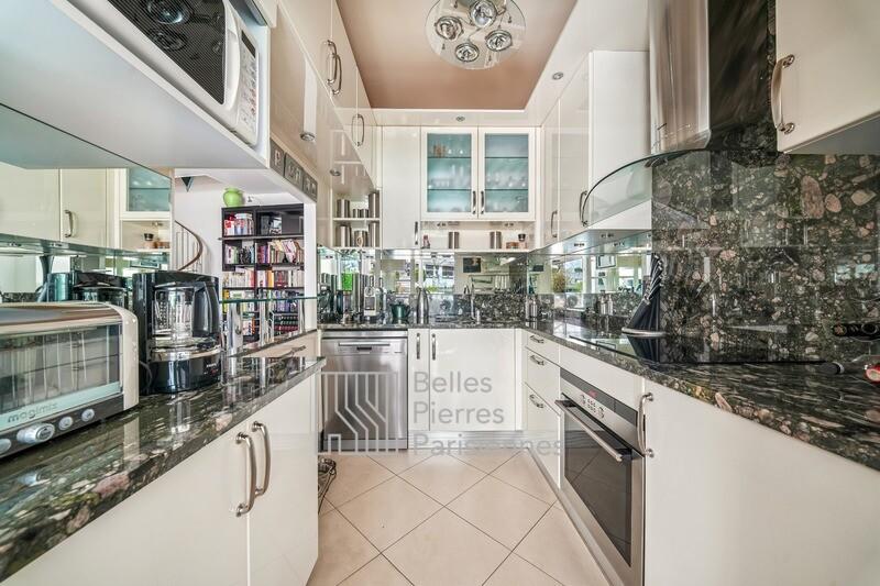 Appartement - 100 m² - 5 pièces