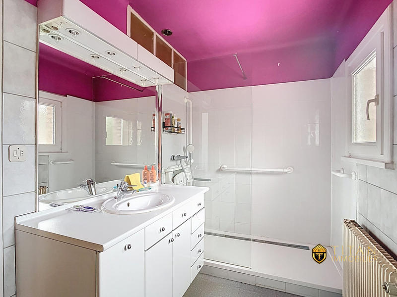 Maison - 90 m² - 5 pièces