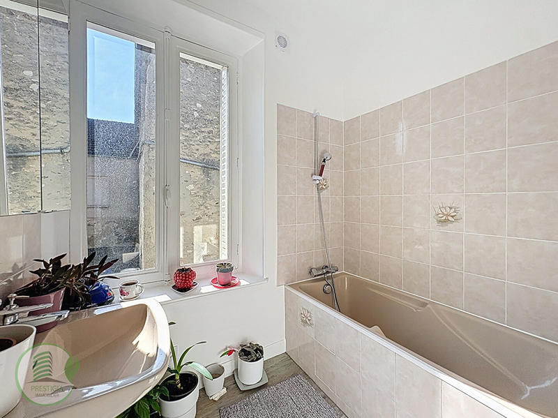 Maison - 108 m² - 5 pièces