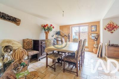 Maison - 276 m² - 7 pièces