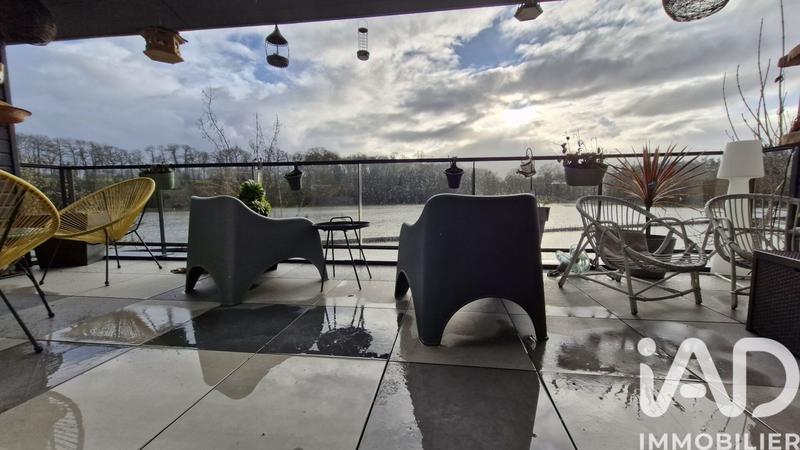 Maison - 250 m² - 11 pièces