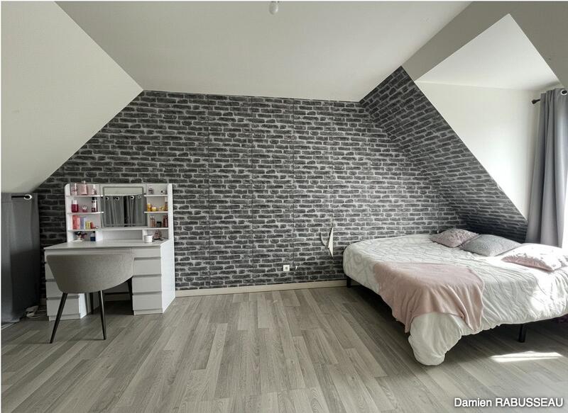 Maison - 94 m² - 5 pièces