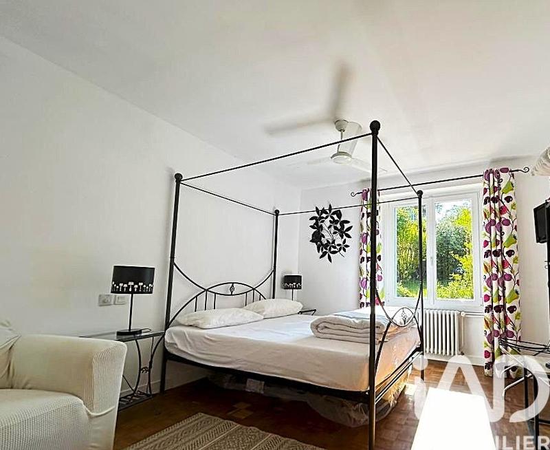 Maison - 170 m² - 6 pièces