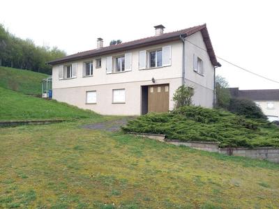 Maison - 102 m² - 4 pièces