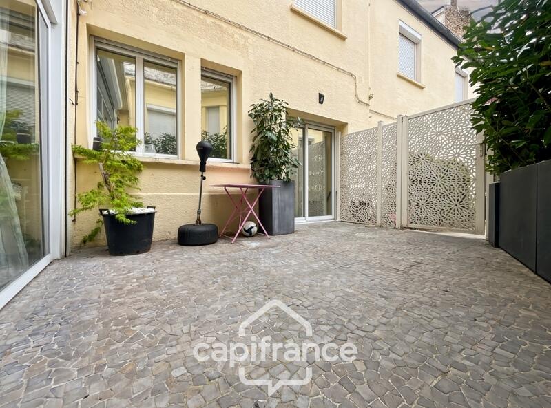 Loft - 163 m² - 5 pièces