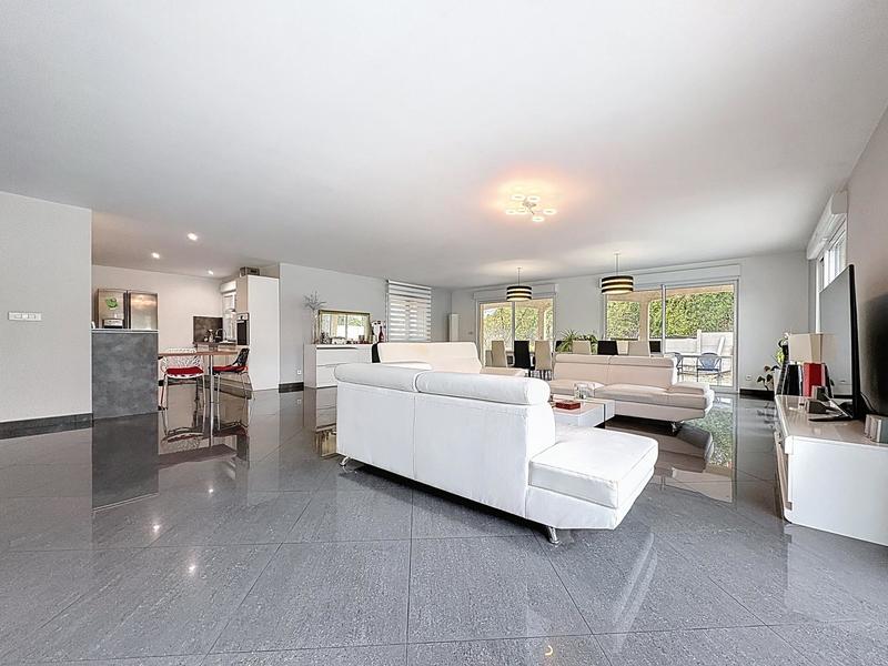 Villa - 210 m² - 7 pièces