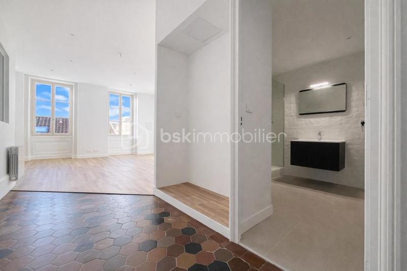 Appartement bourgeois - 86 m² - 3 pièces