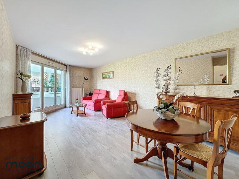 Appartement - 84 m² - 4 pièces