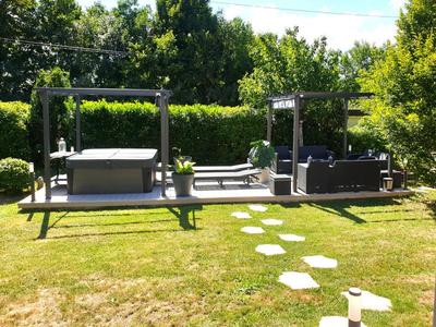 Maison - 260 m² - 10 pièces