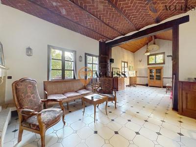 Propriété - 196 m² - 9 pièces