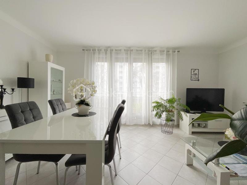 Appartement - 76 m² - 4 pièces