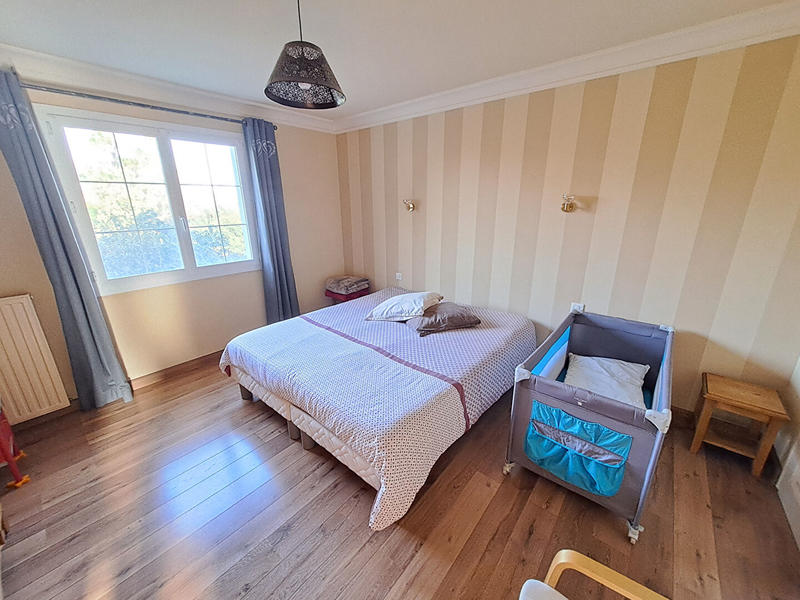 Maison - 164 m² - 7 pièces