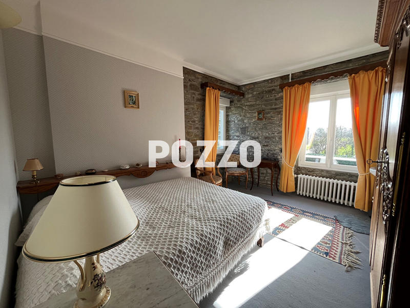 Maison - 137 m² - 8 pièces