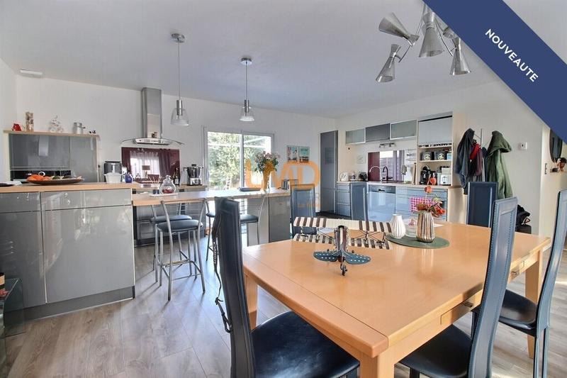 Maison - 144 m² - 6 pièces