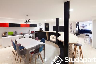 Chambre - 12 m² - 1 pièce