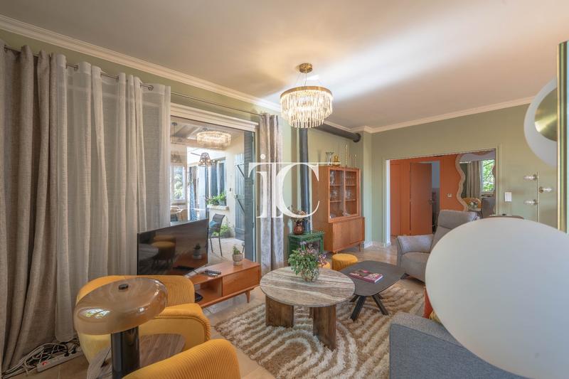 Maison - 159 m² - 6 pièces